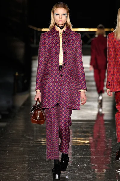 Look 6